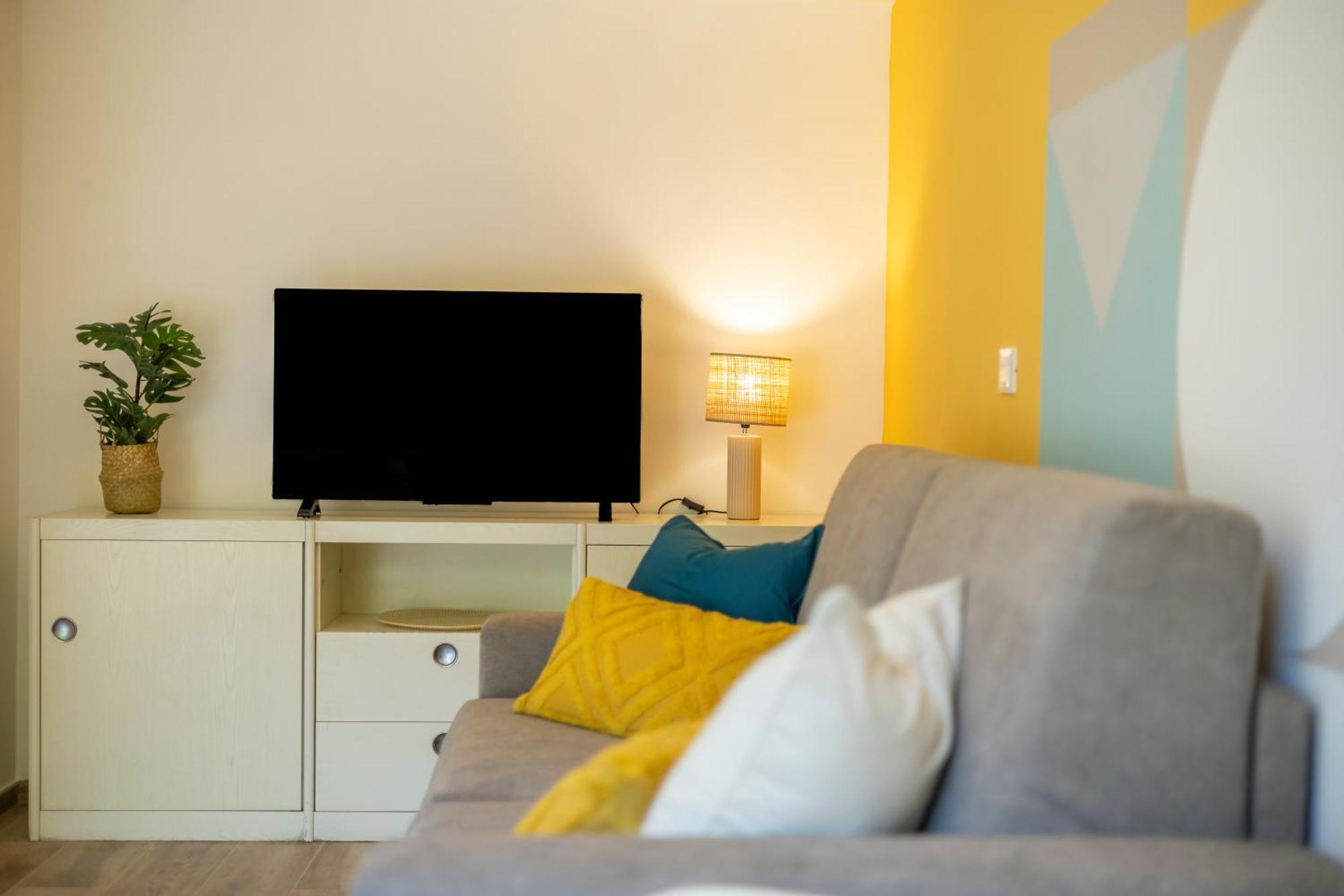 Stiloso Bilocale Terraceparking Apartment